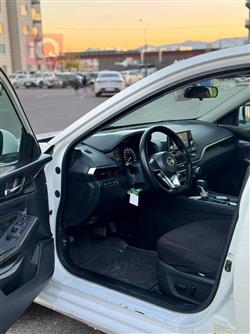 نيسان ألتيما